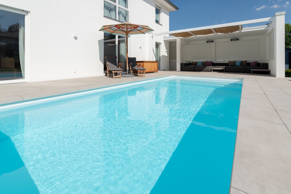 Poolumrandung in Bad Nauheim